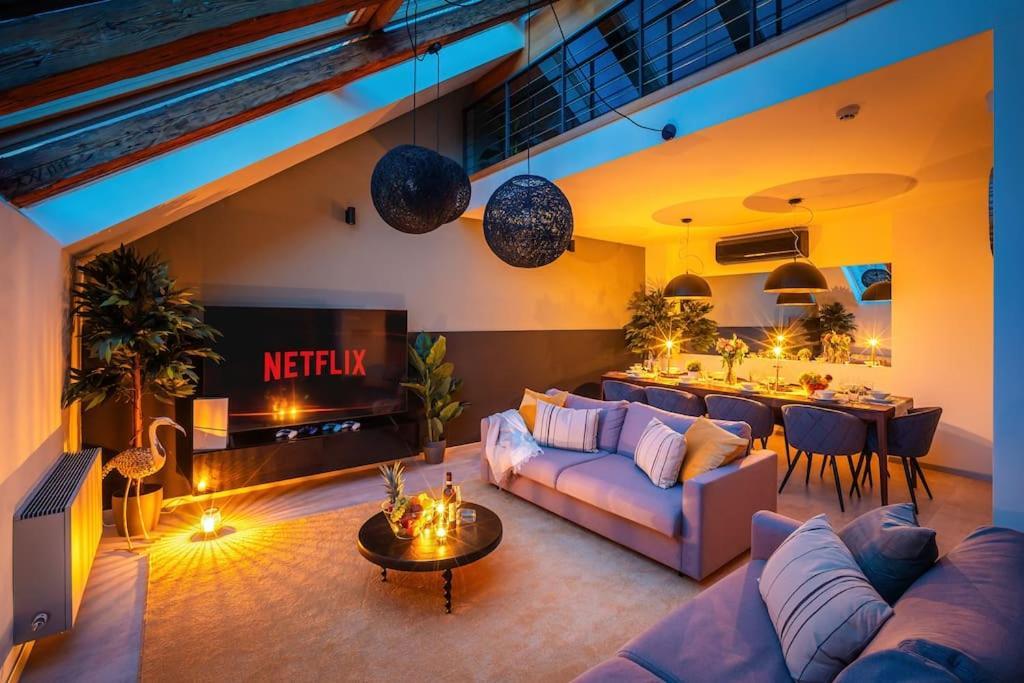 Ac Old Town Grand Luxury&family Loft Apartamento *